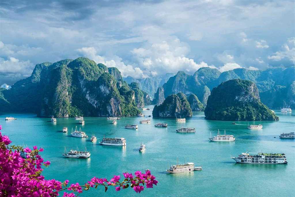 The Grand Tour of Vietnam tour image