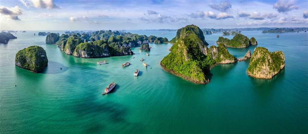 The Grand Tour of Vietnam 2026 tour image