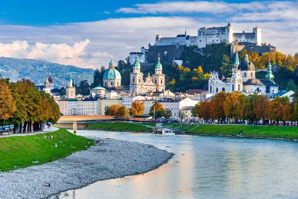 Celebrate New Year in Winter Wonderland & Bavarian Alps tour image