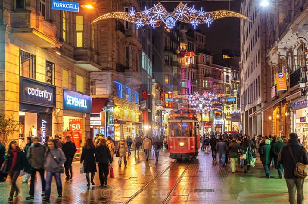 Winter Lights & Shopping Turkey tour image