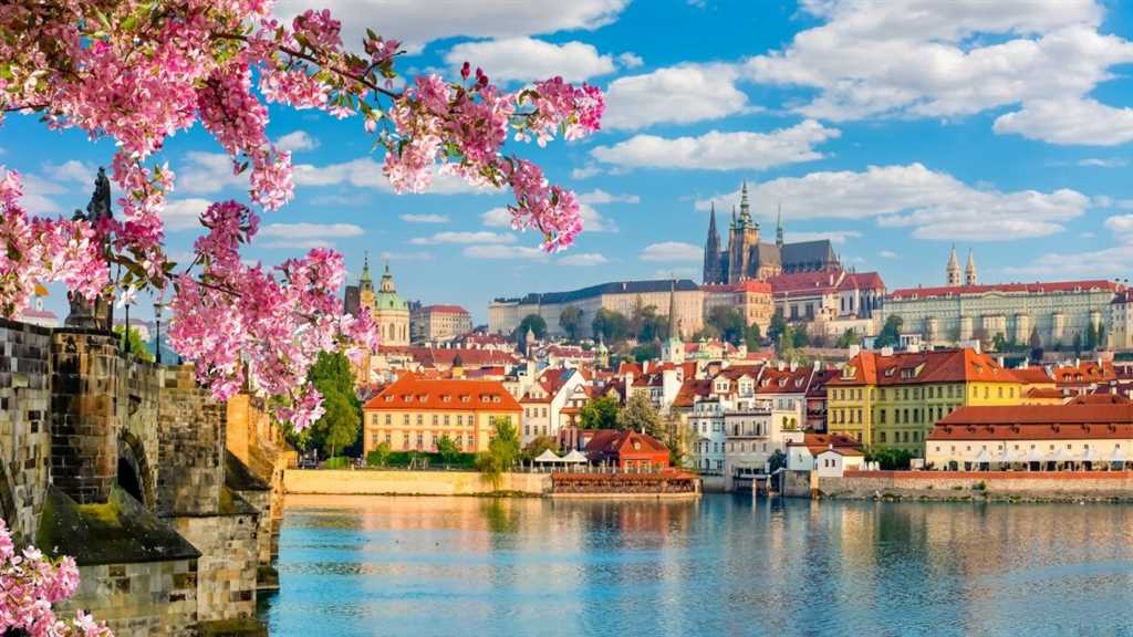 The Golden City - Prague tour image