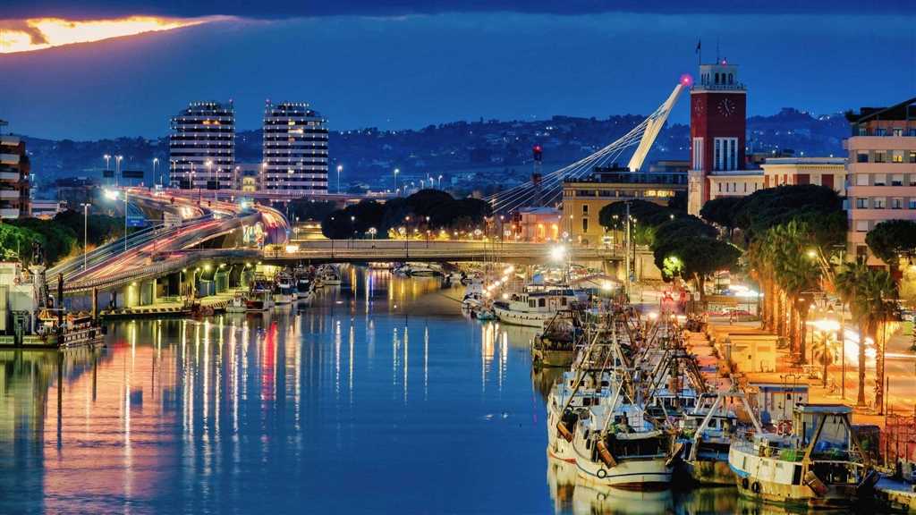 Discover Abruzzo tour image