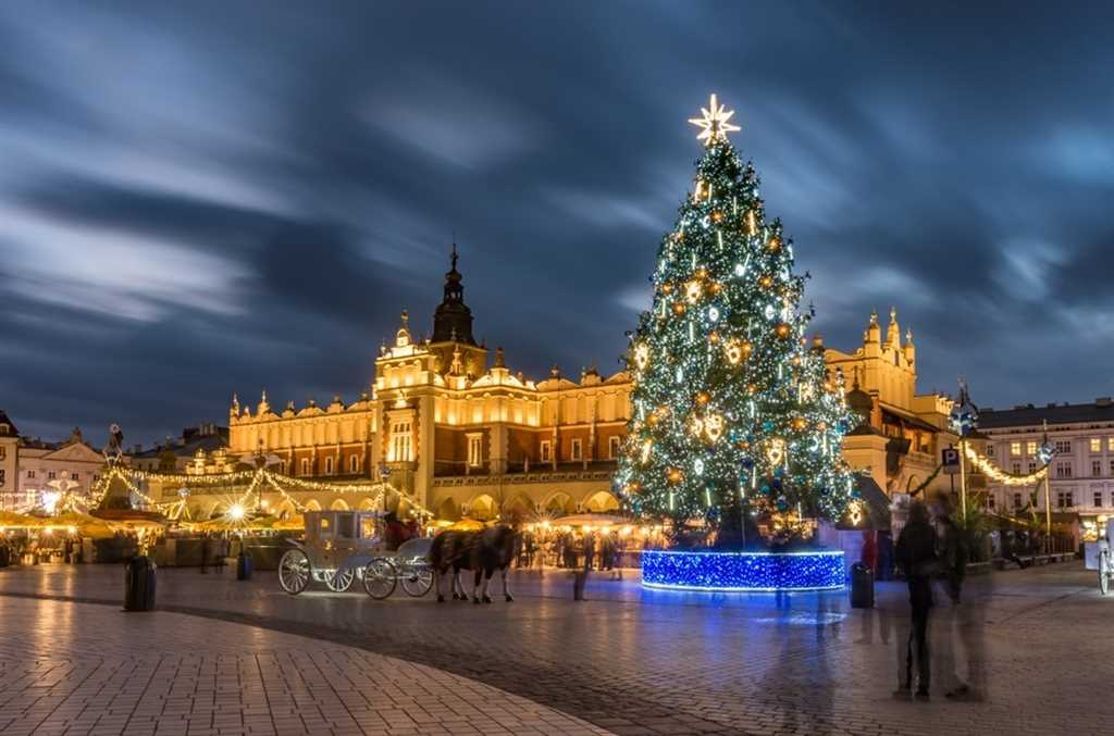 The Magic of Christmas Markets in Krakow - Poland tour image